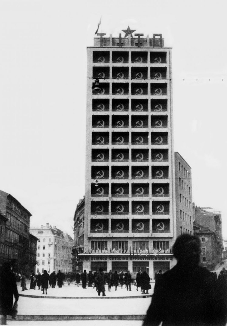 crvena zvijezda na neboderu